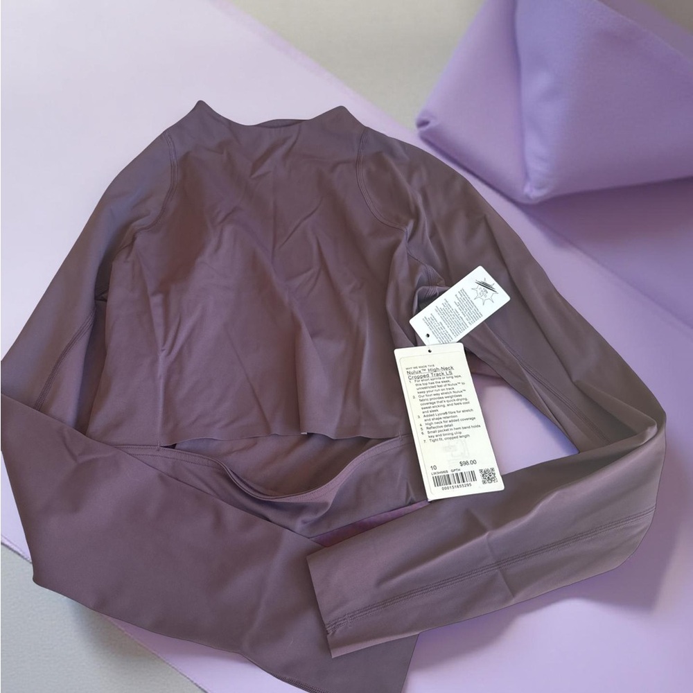 New Lululemon Athletica bundle Nulux and Wundermost tops - Picture 8 of 10